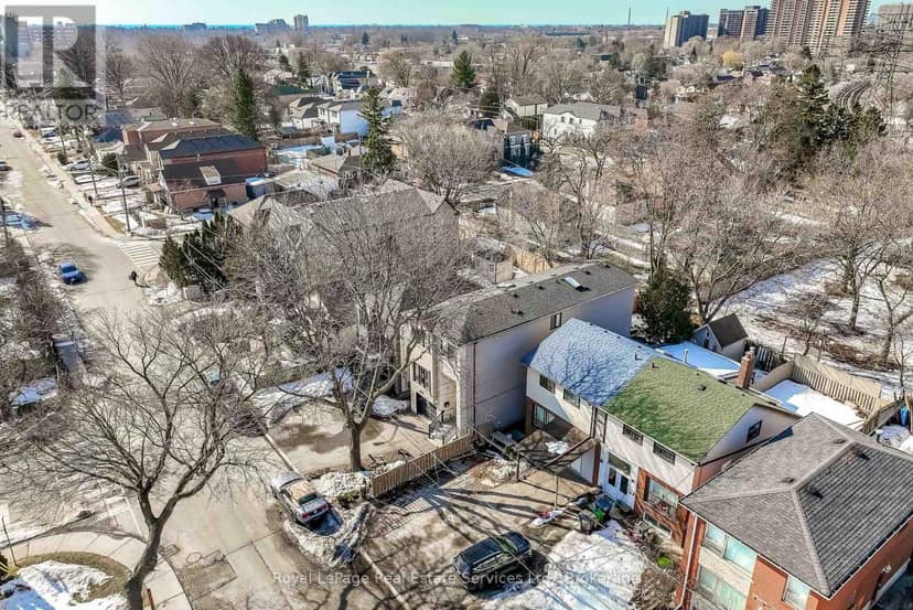 176 Leyton Avenue — photo 37 of 39