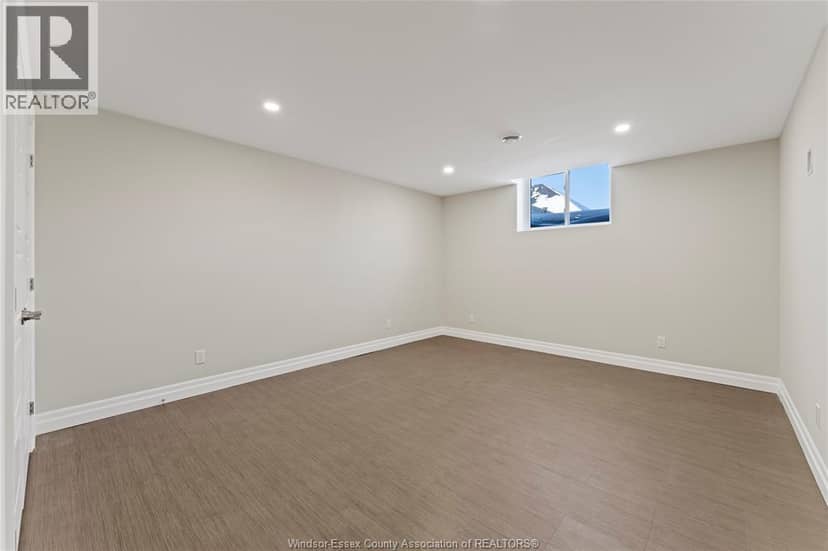 77 Belleview DRIVE — photo 34 of 37