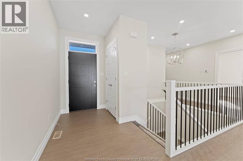 77 Belleview DRIVE — photo 4 of 37