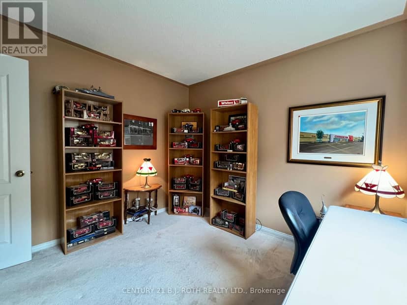 47 Looker Drive — photo 21 of 40