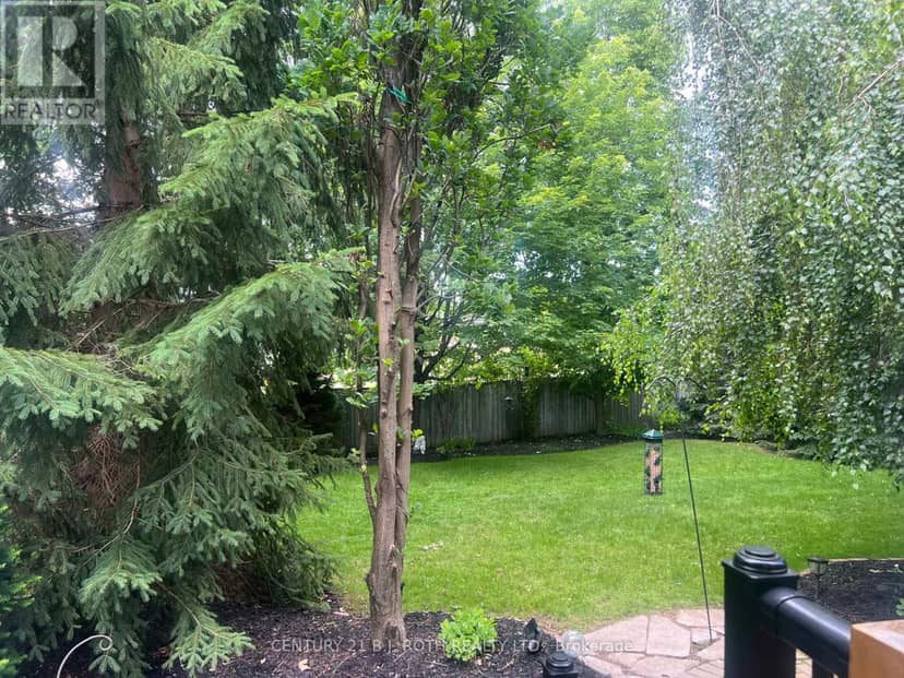 47 Looker Drive — photo 3 of 40