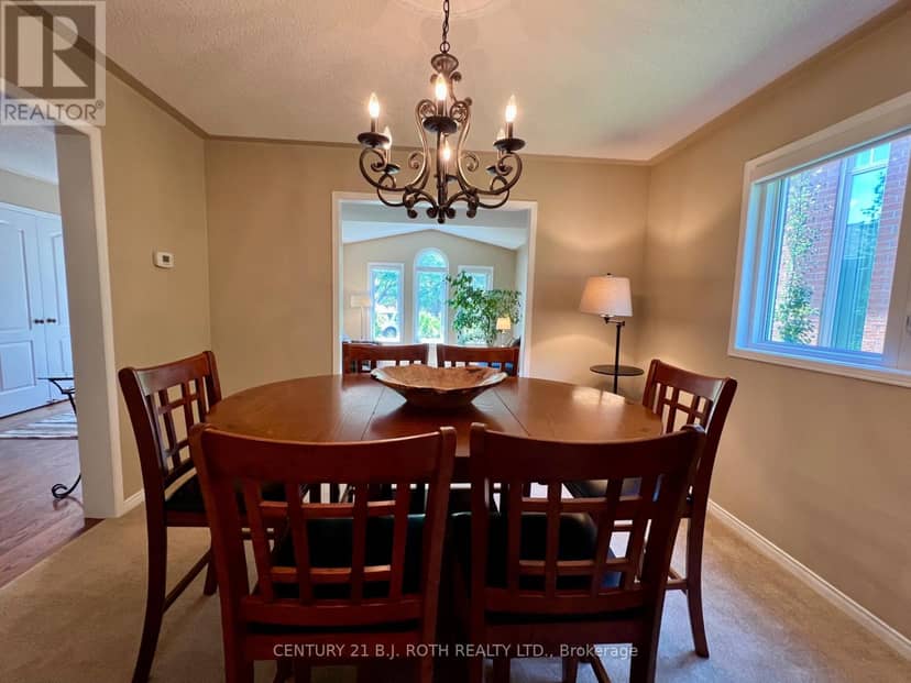 47 Looker Drive — photo 7 of 40