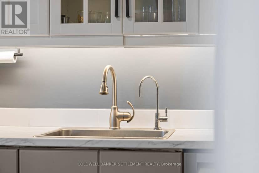 85 Cockburn Street — photo 14 of 40