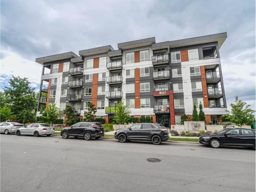206 8117 200A STREET, Langley