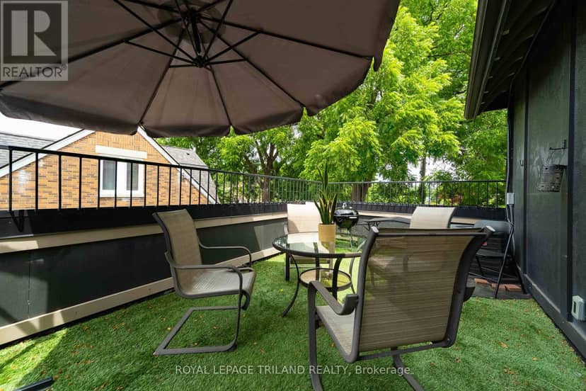 3 - 130 Windsor Crescent — photo 36 of 40