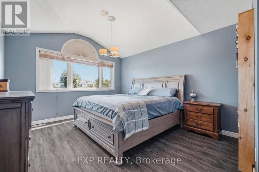 91 Andrews Drive — photo 14 of 37