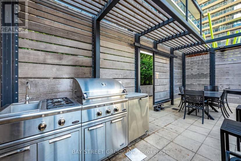 1803 - 125 Peter Street — photo 38 of 40