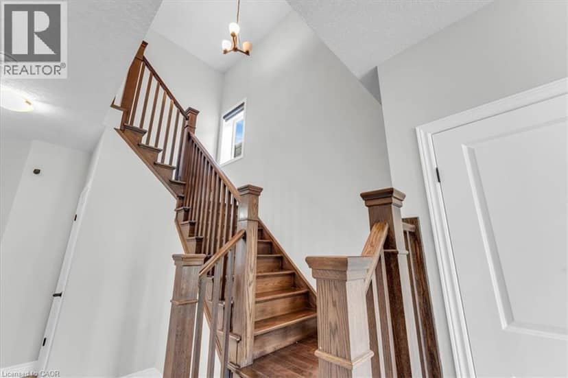121 DALLAN Drive — photo 17 of 40