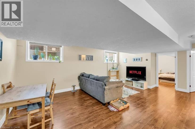 121 DALLAN Drive — photo 37 of 40