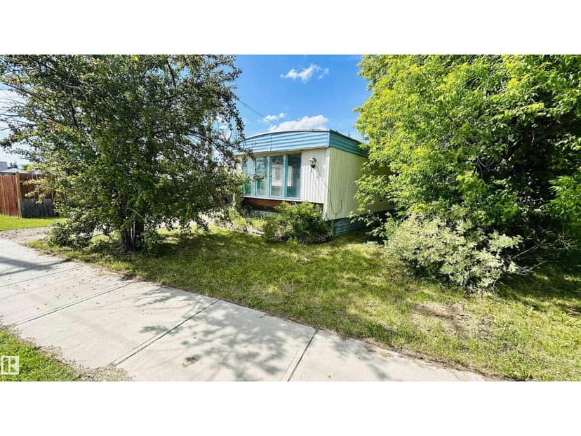 4903 48 AV — photo 15 of 15