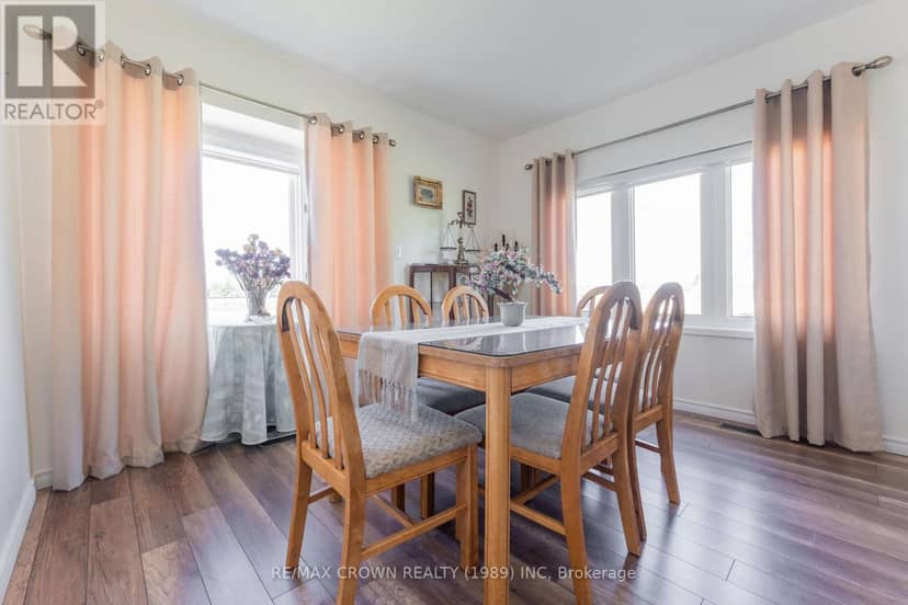 Opasatika - 104 Government Road — photo 13 of 40