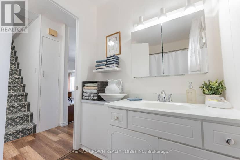 Opasatika - 104 Government Road — photo 22 of 40
