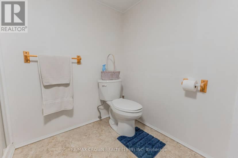 Opasatika - 104 Government Road — photo 40 of 40