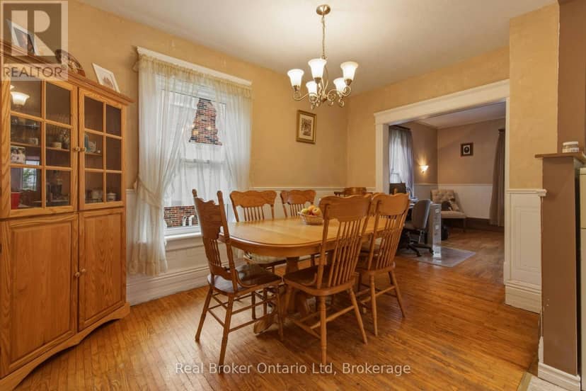 127 Garafraxa Street — photo 11 of 40