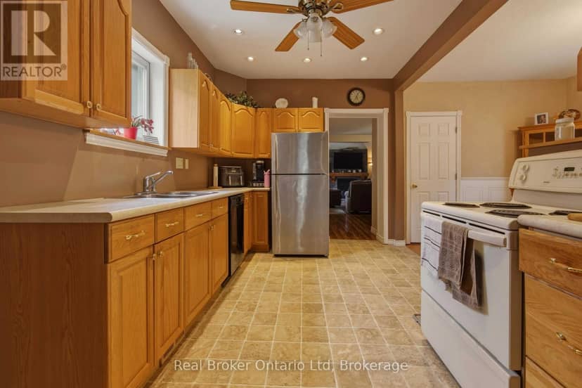 127 Garafraxa Street — photo 14 of 40