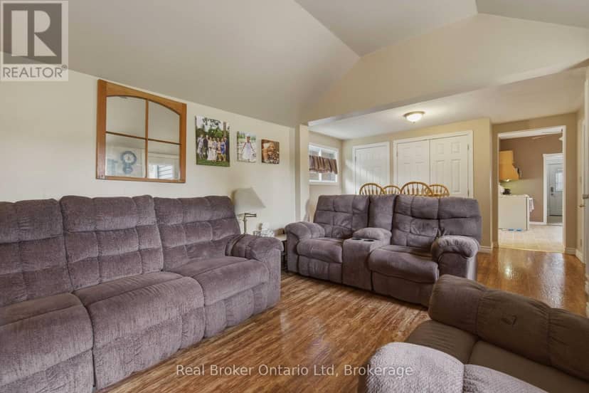 127 Garafraxa Street — photo 20 of 40