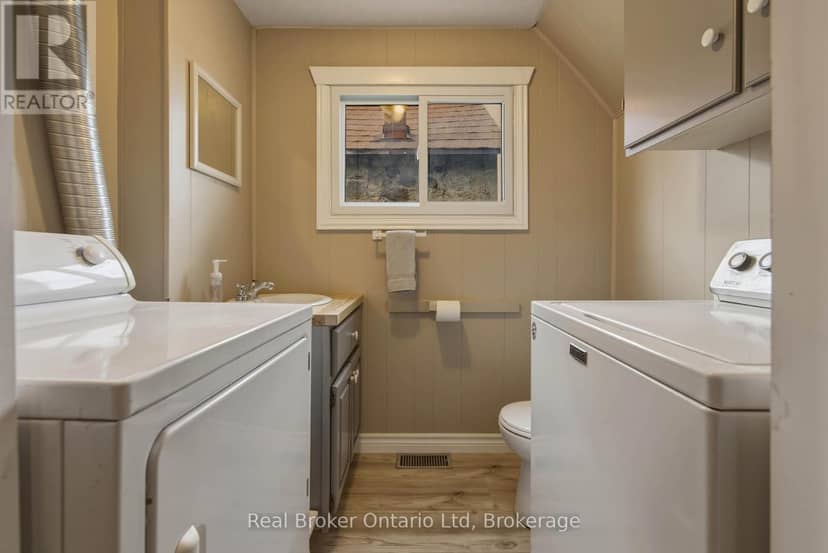 127 Garafraxa Street — photo 21 of 40