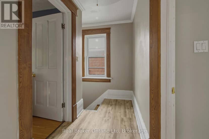 127 Garafraxa Street — photo 23 of 40
