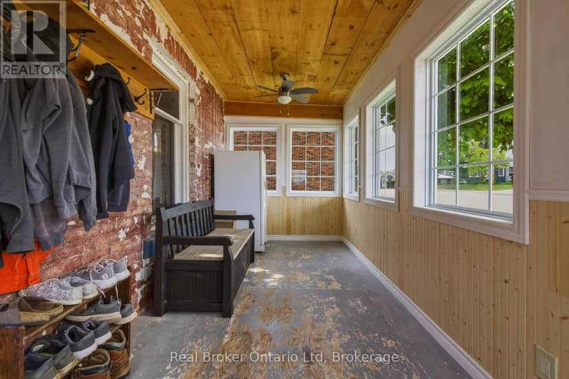 127 Garafraxa Street — photo 6 of 40