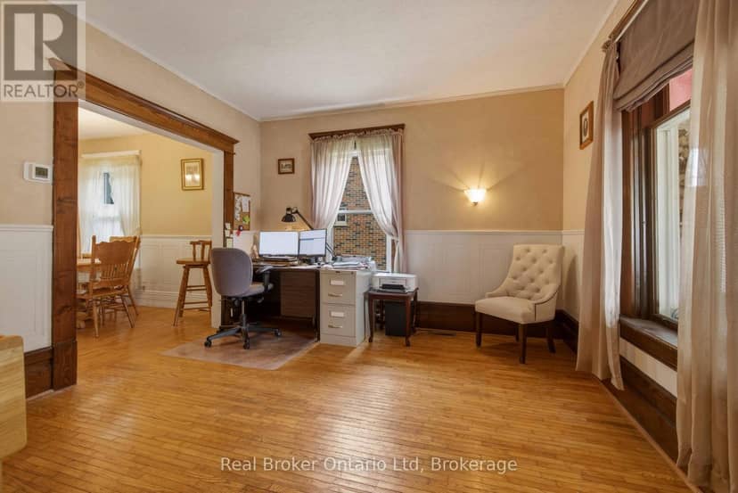127 Garafraxa Street — photo 8 of 40