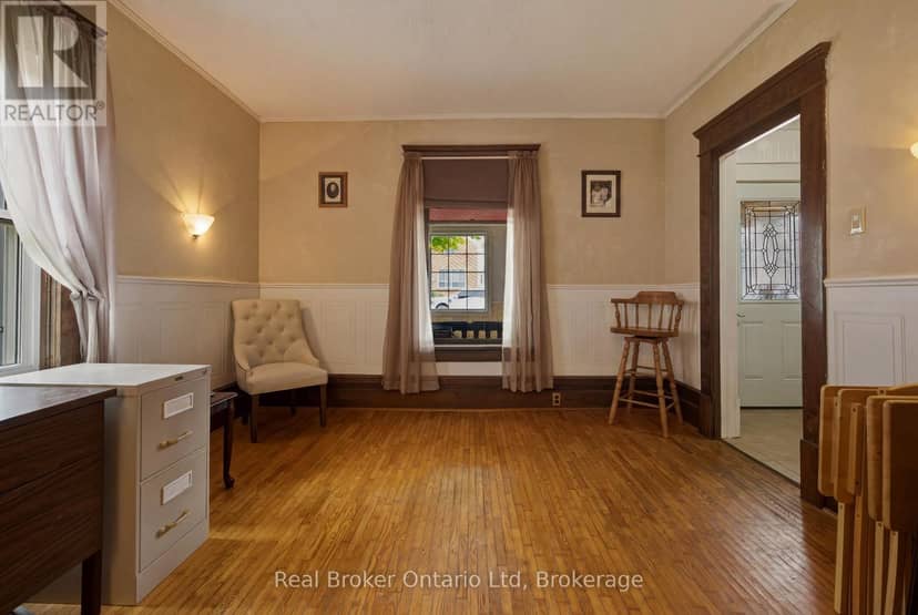 127 Garafraxa Street — photo 9 of 40