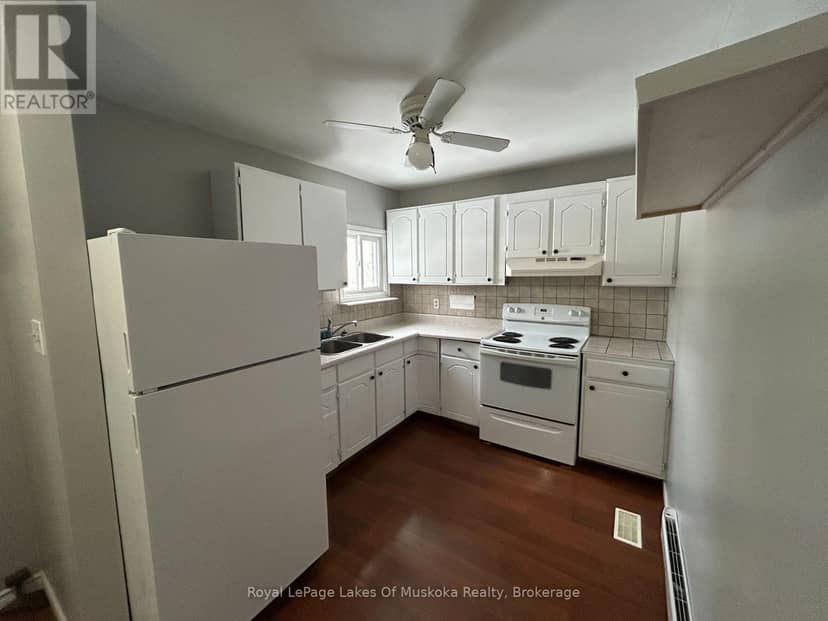 190 Ecclestone Drive — photo 4 of 16