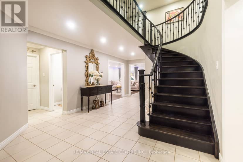 3683 East Park Court — photo 3 of 34