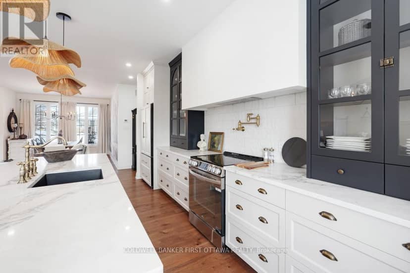 179 Glenncastle Drive — photo 13 of 40