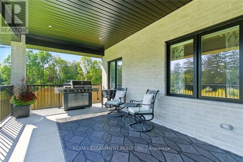 270 Charles Street — photo 12 of 40