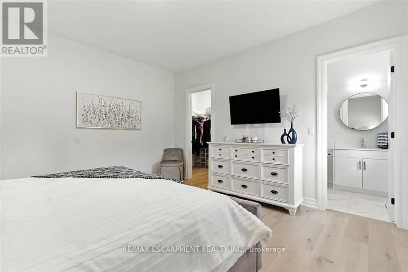 270 Charles Street — photo 23 of 40