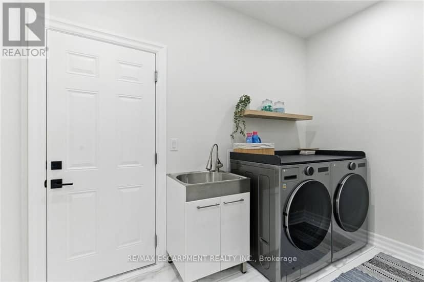270 Charles Street — photo 26 of 40