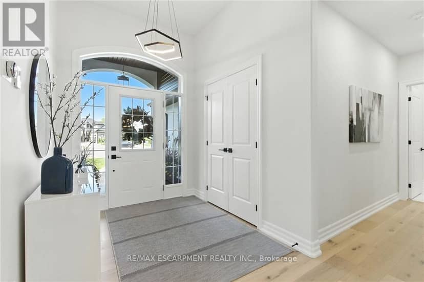 270 Charles Street — photo 3 of 40
