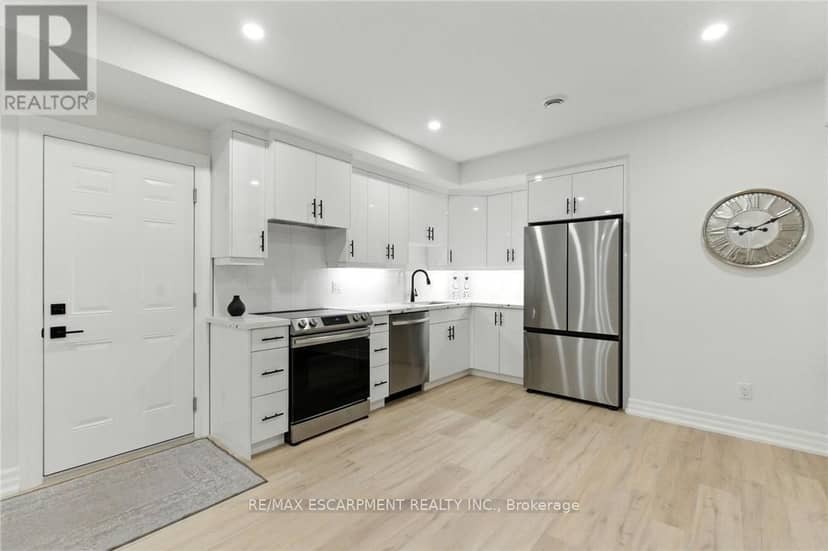 270 Charles Street — photo 32 of 40