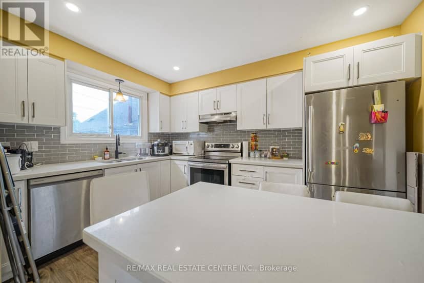 659 Upper Wellington Street E — photo 19 of 39
