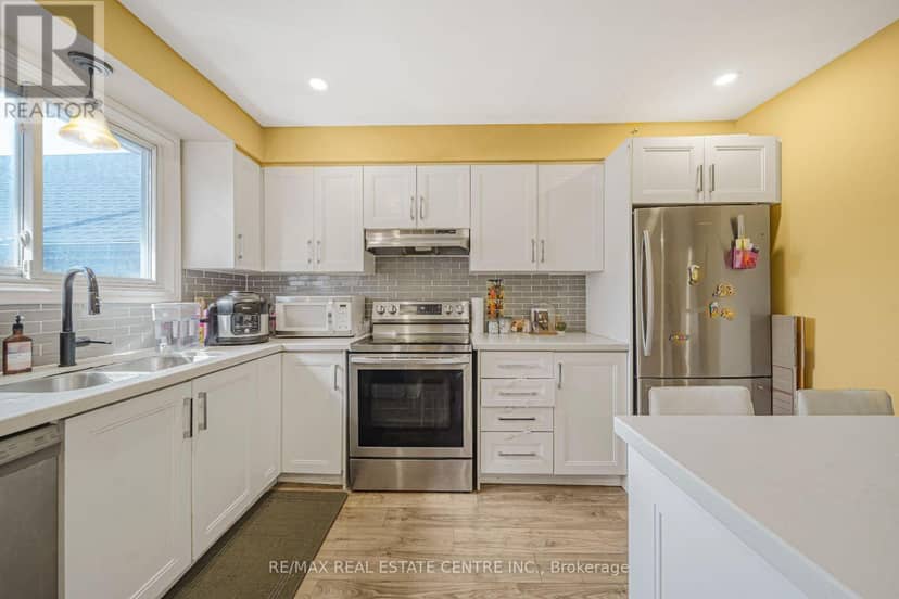 659 Upper Wellington Street E — photo 20 of 39
