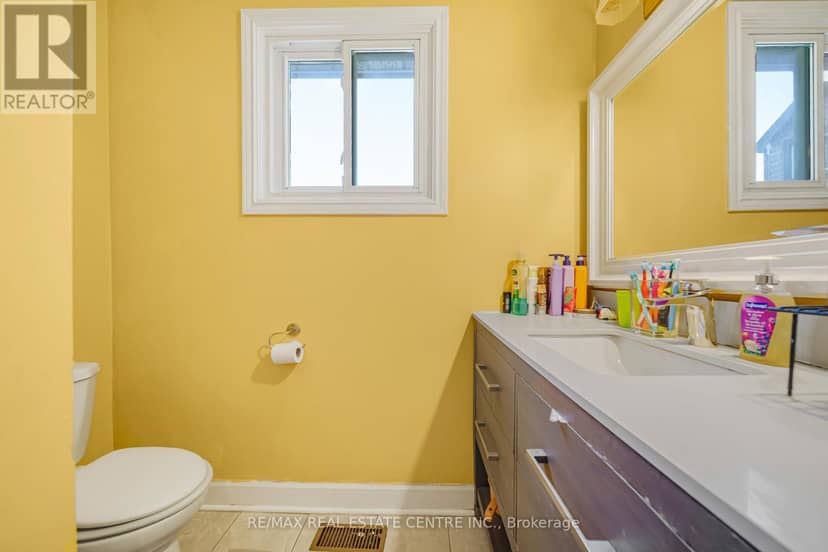 659 Upper Wellington Street E — photo 25 of 39