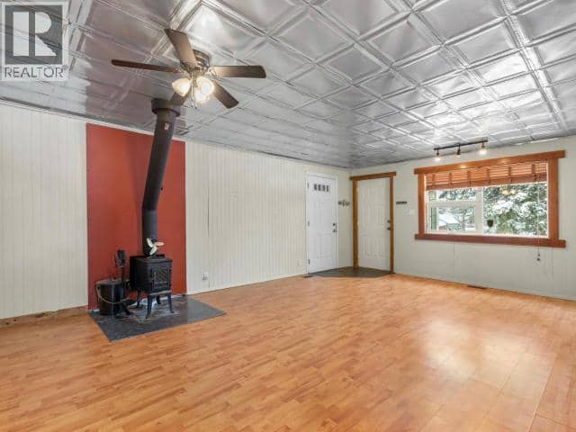 8150 8th Avenue — photo 2 of 28