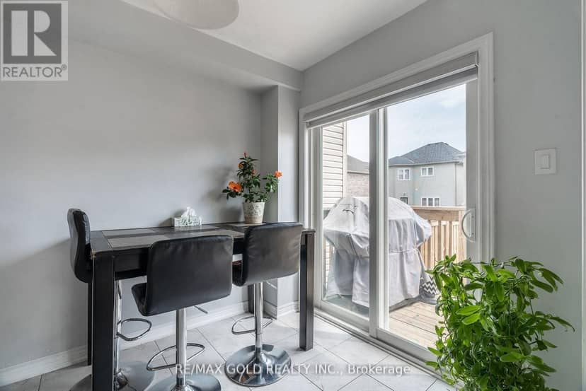 335 Stewart Street — photo 13 of 27