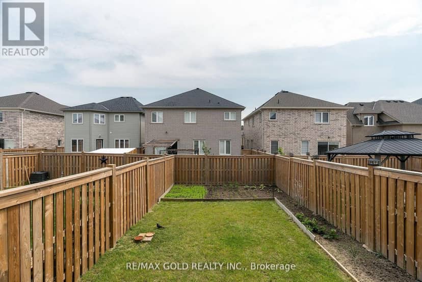 335 Stewart Street — photo 15 of 27