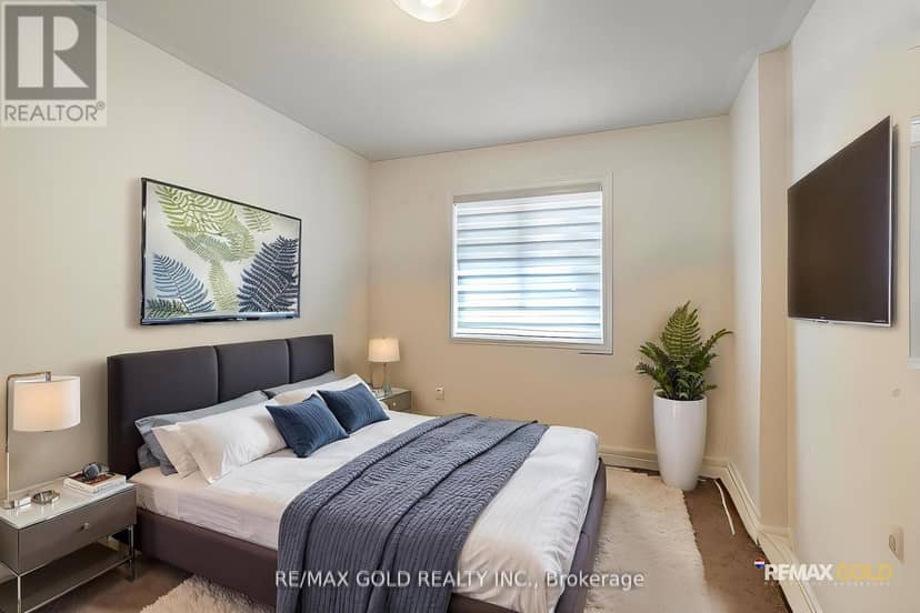 335 Stewart Street — photo 22 of 27
