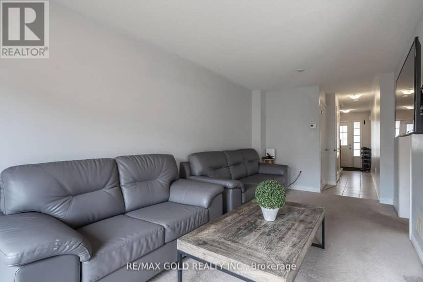 335 Stewart Street — photo 8 of 27