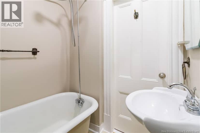 42-44 Edward — photo 26 of 40