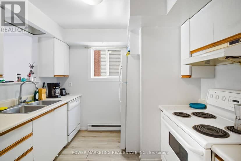 G - 37 Robinson Avenue — photo 6 of 12