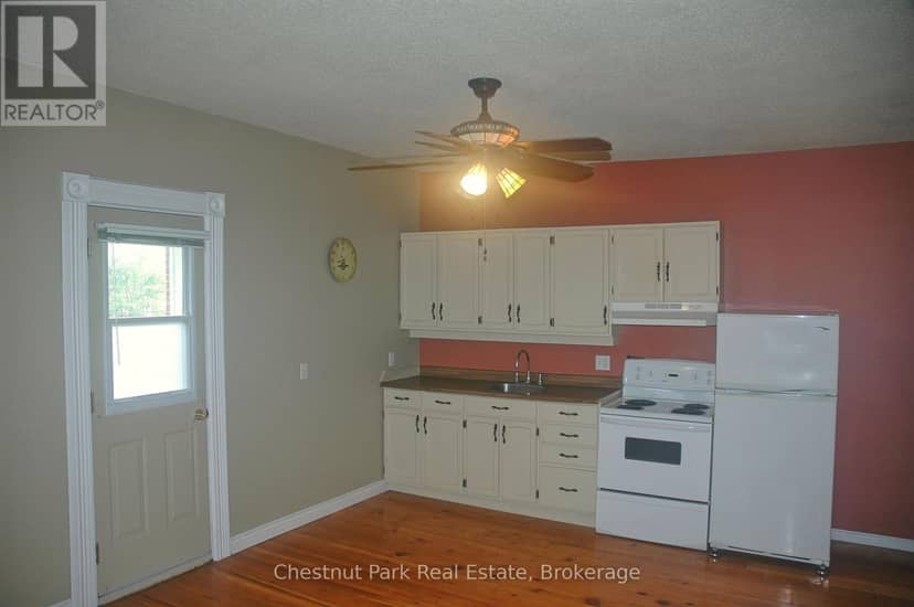 319 Berford Street — photo 13 of 18