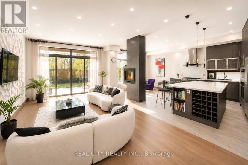 662 Byngmount Avenue — photo 6 of 40