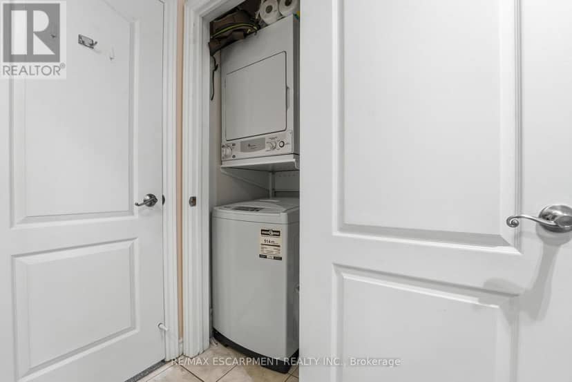 802 - 135 James Street S — photo 20 of 23