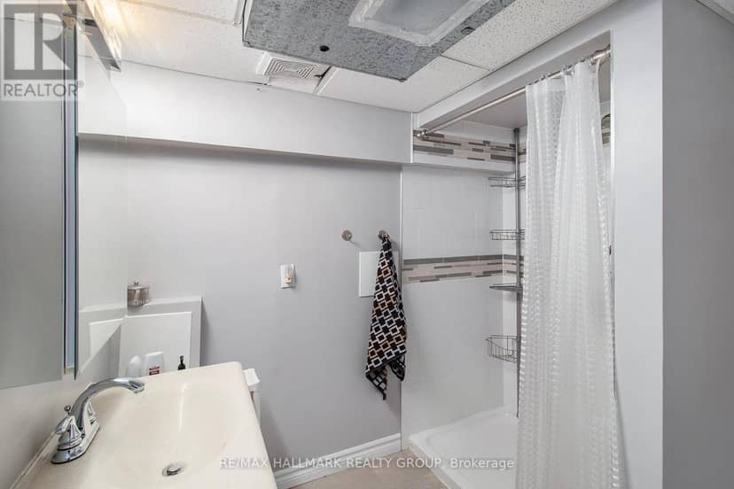 99 Dagmar Avenue — photo 24 of 31