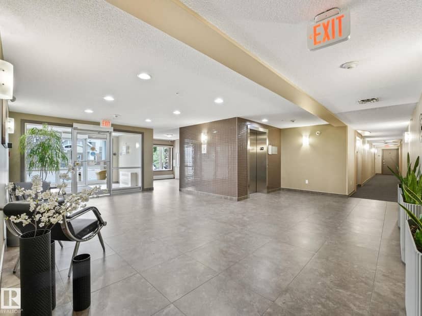 #214 2204 44 AV NW, Edmonton, photo 3