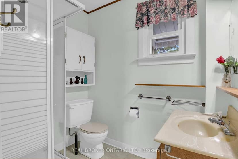 104 King Street — photo 25 of 39