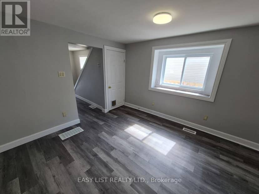 850 St Marys Street — photo 4 of 26